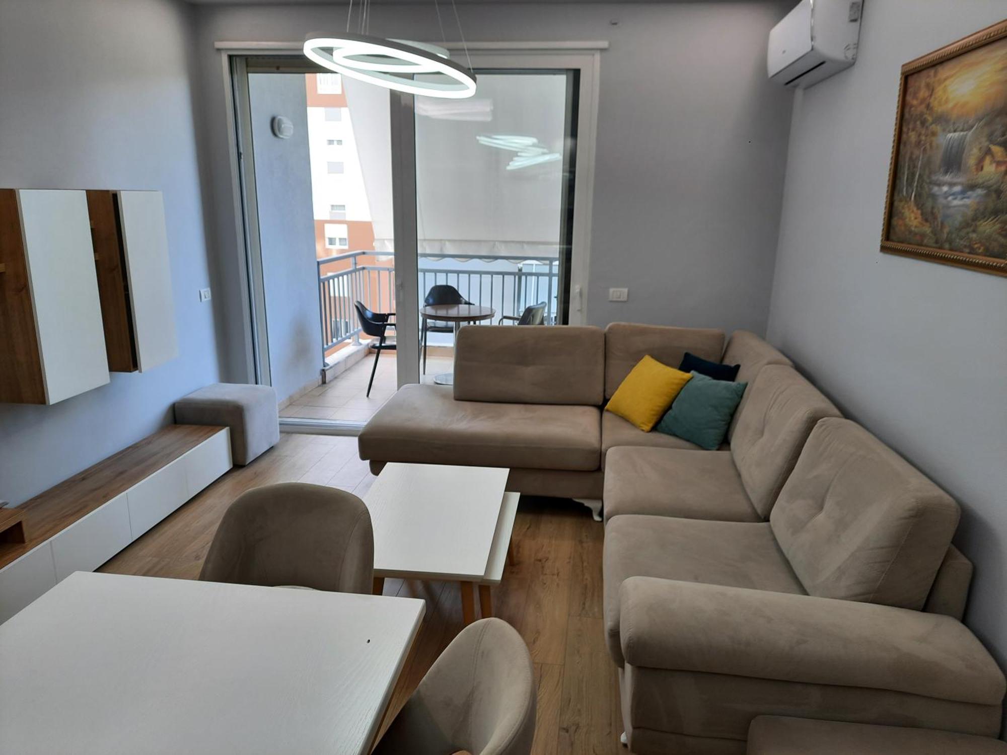 Marco's Spacious Tiranë